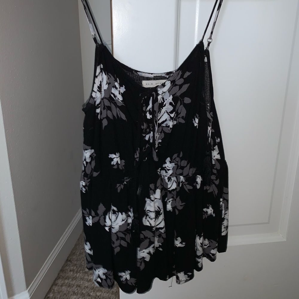Back and White PacSun Tank